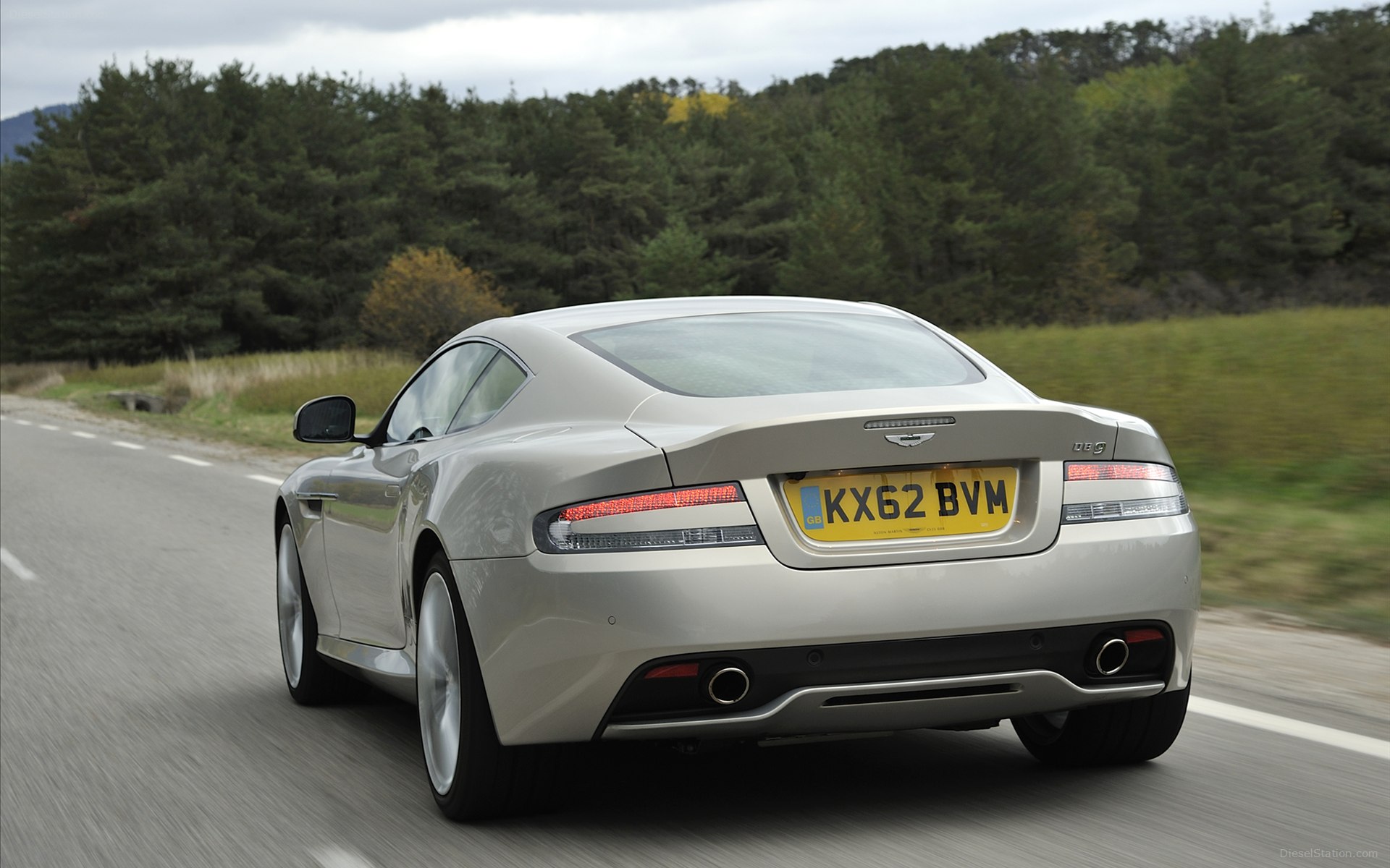 Aston Martin DB9 2013
